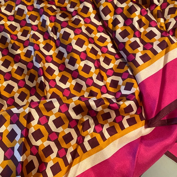 Like New! A.new day silk scarf - Picture 2 of 8